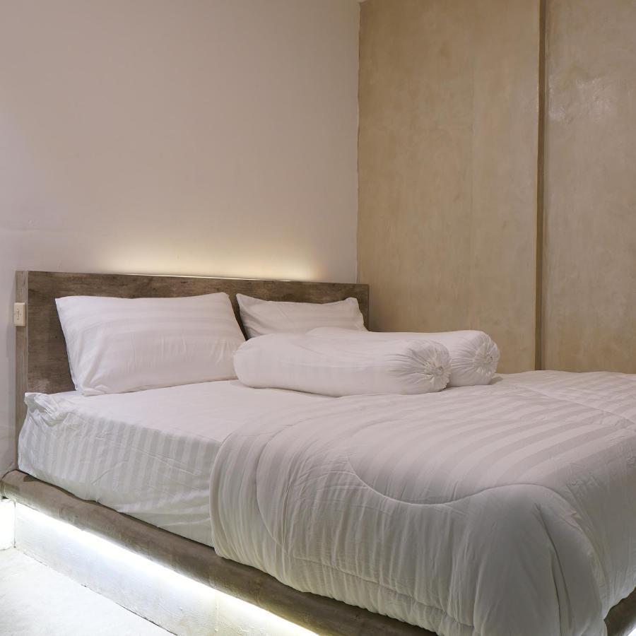 Hostel Djuragan Kamar Mangga Besar Dżakarta Zewnętrze zdjęcie