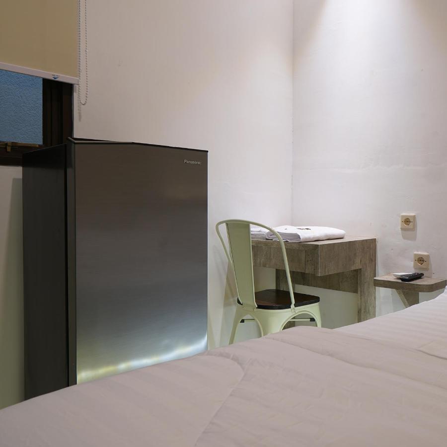 Hostel Djuragan Kamar Mangga Besar Dżakarta Zewnętrze zdjęcie